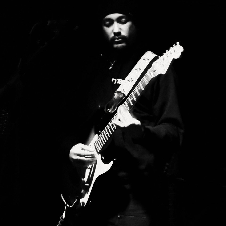 Juan-Holladay-5x5-300dpi-itunes.jpg